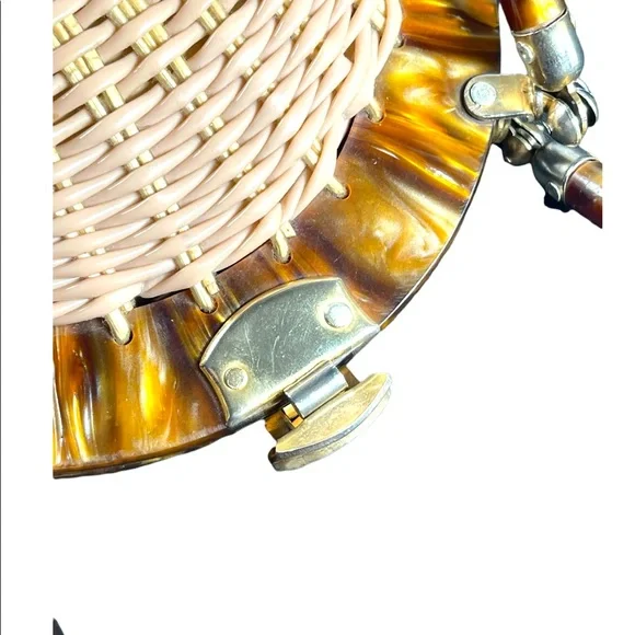 #37 VTG  Wicker Lucite handle fancy woven basket bead purse - Picture 13 of 16